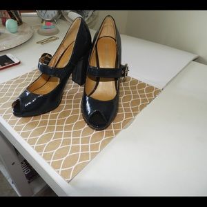 Chelsea Crew Shoes Size 7.5